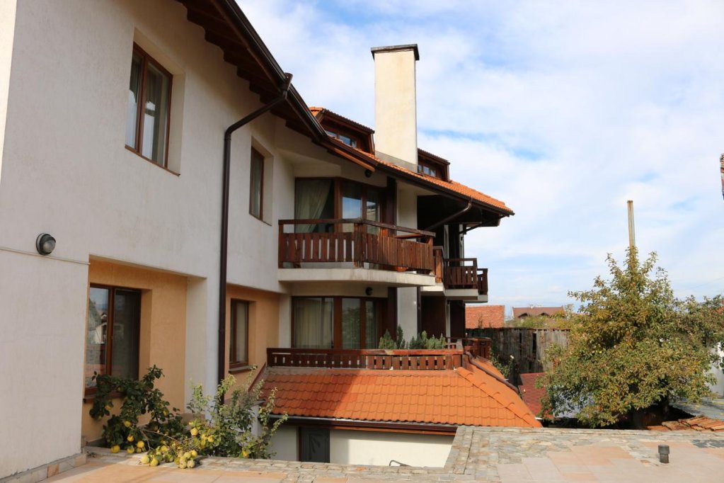 Фото Hotel Kralev Dvor