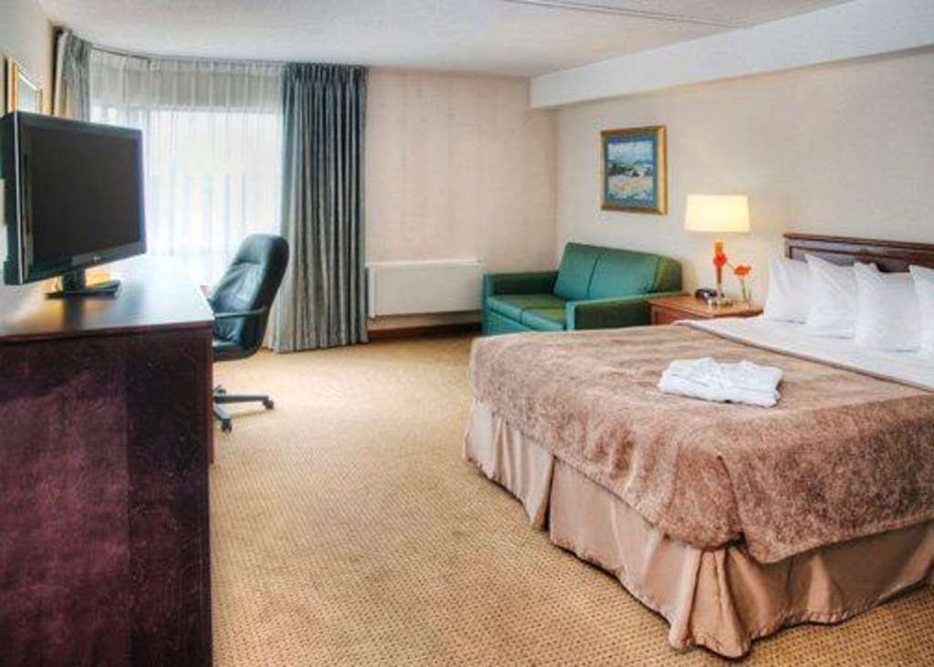 Фото Quality Hotel & Suites Montreal East