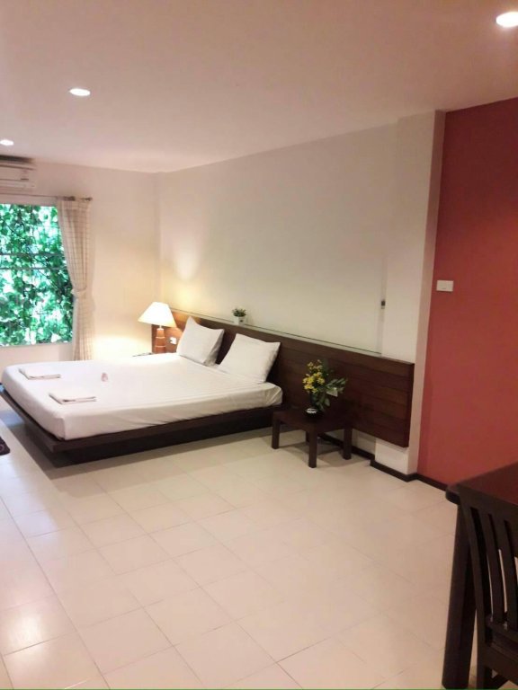 Фото Le Ranong Bistro Hotel