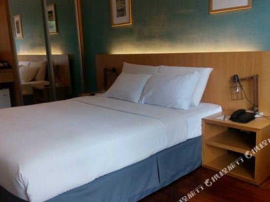 Фото Quayside Hotel