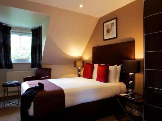 Фото The Lodge Hotel Putney