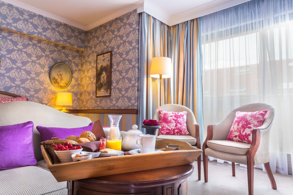Фото Hotel Avenue Louise Brussels Trademark Collection by Wyndham