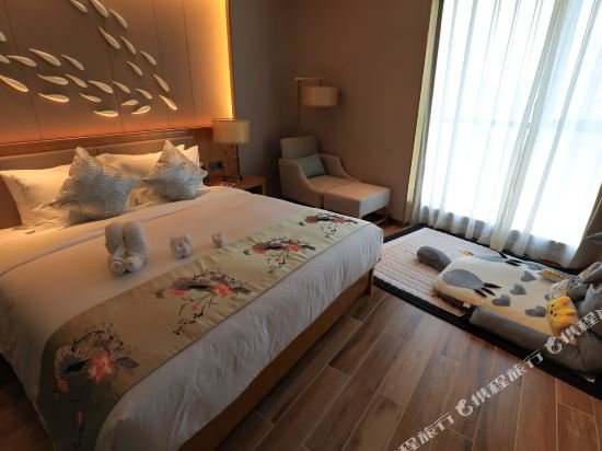 Фото Ramada Plaza Fuxian Lake