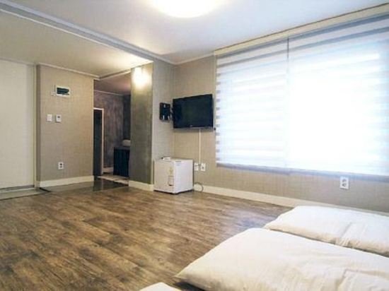 Фото Crib49 Guest House