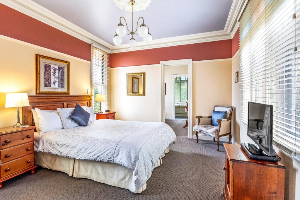 Фото Bethany Manor Bed & Breakfast