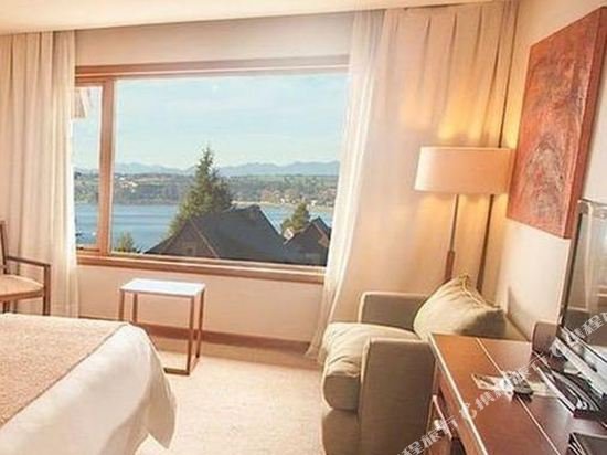 Фото Hotel Cumbres Puerto Varas