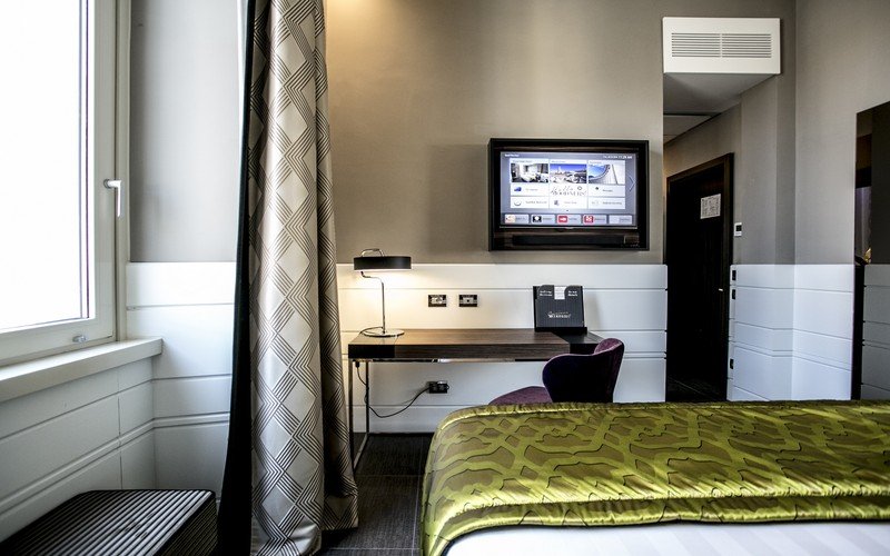 Фото The Glam Hotel