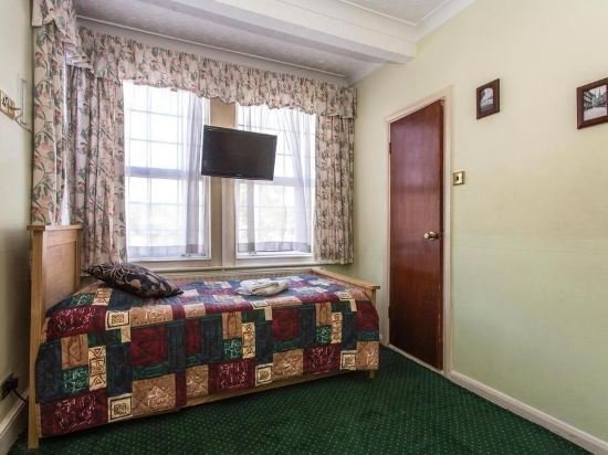 Фото Oyo Ridgeway Hotel