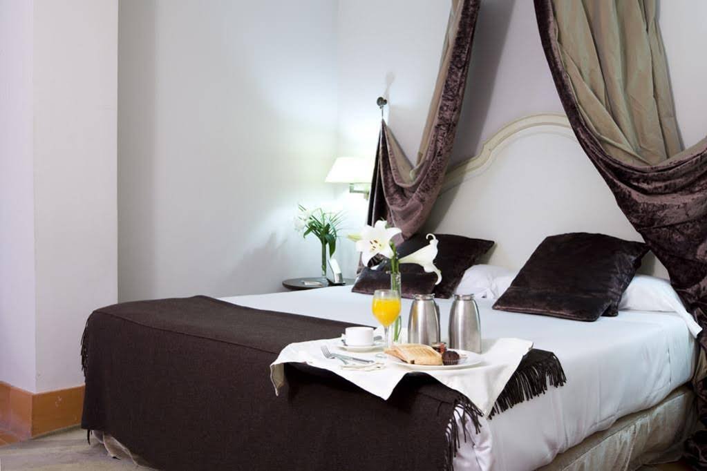 Фото Hotel San Antonio El Real