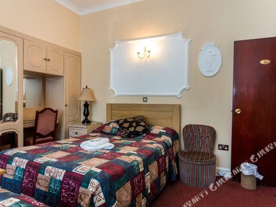 Фото Oyo Ridgeway Hotel