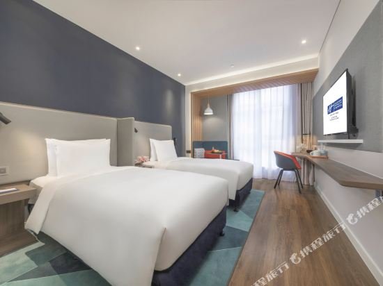 Фото Holiday Inn Express Shanghai Gubei