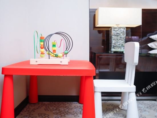 Фото Renaissance Shanghai Pudong Hotel