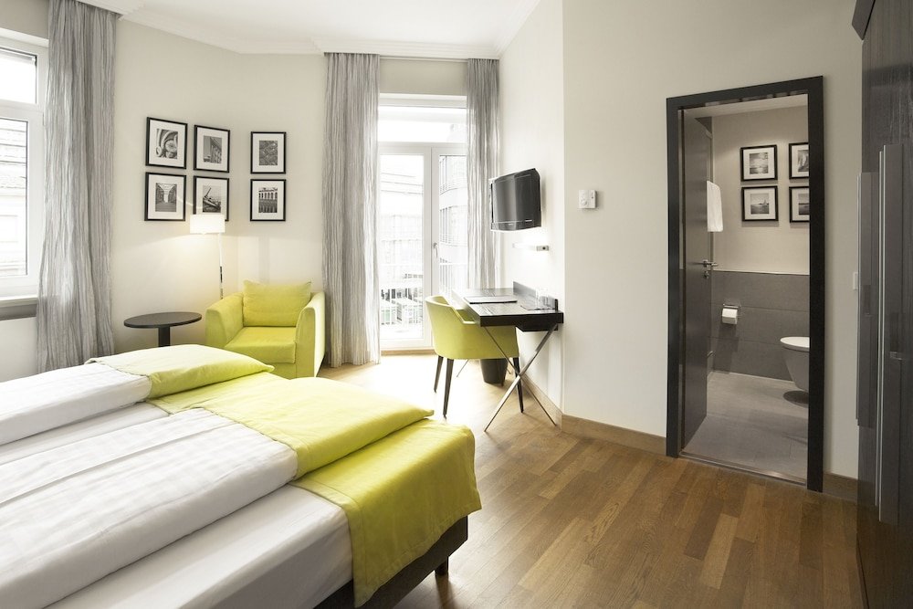 Фото Hotel Hamburger Hof