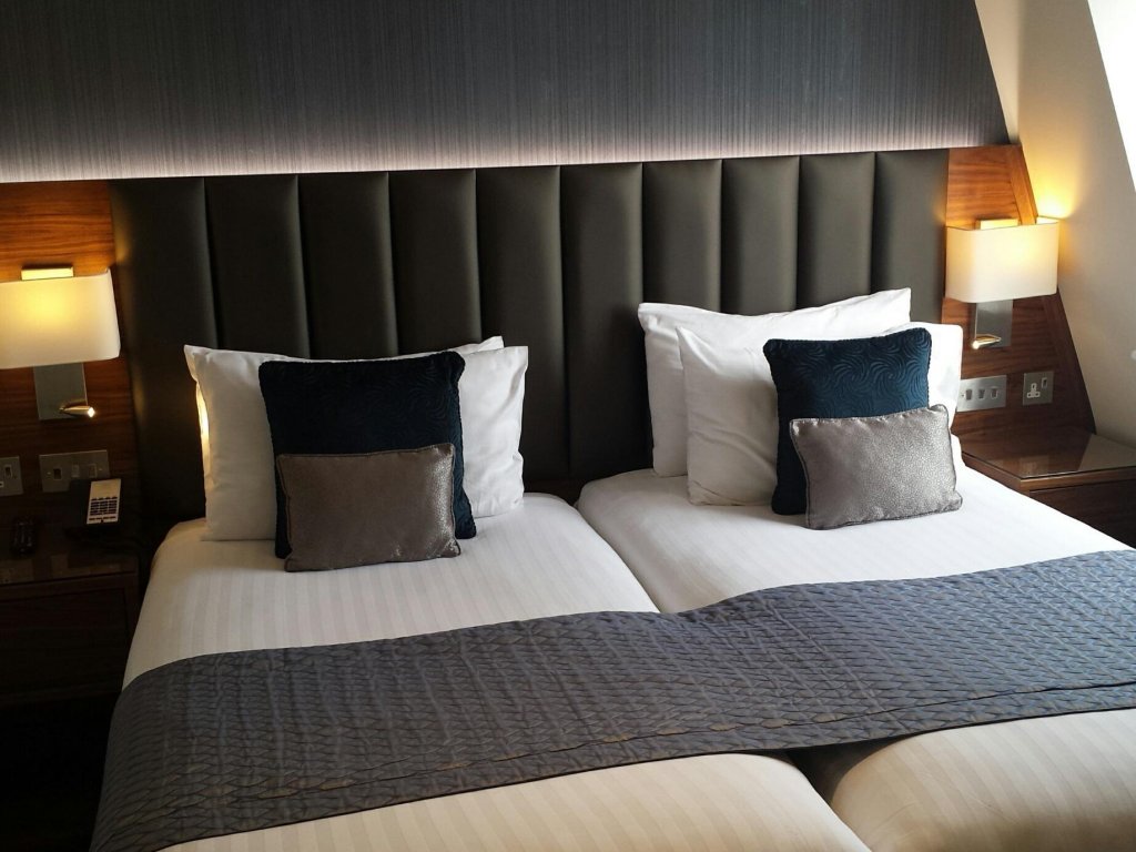 Фото Norfolk Towers Paddington Hotel