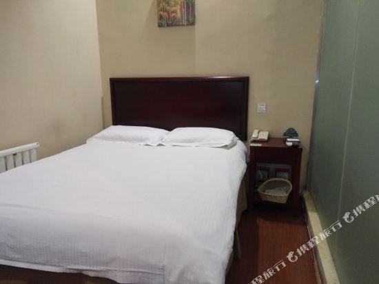 Фото GreenTree Inn Shandong Qingdao Jiaozhou Sanlihe Park Express Hotel