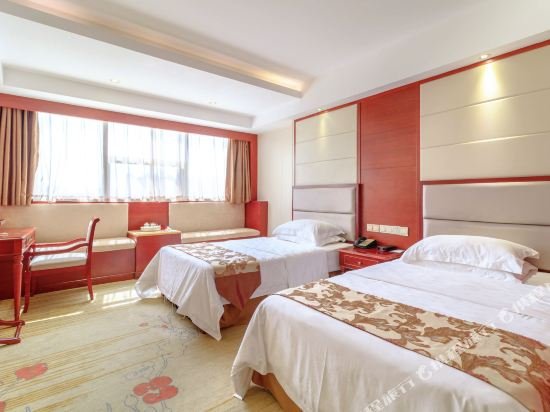 Фото Huijin Holiday Inn