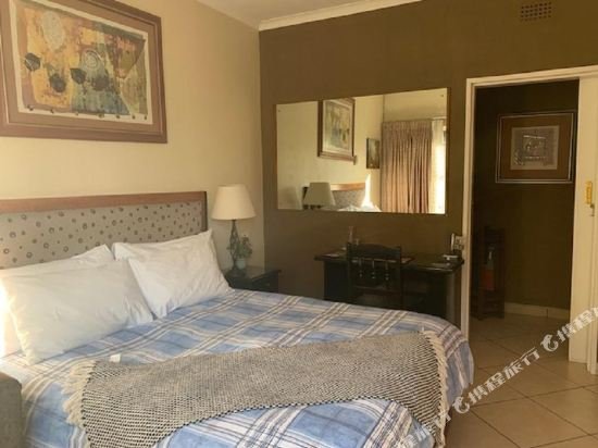 Фото Sleep Eezy Cottages