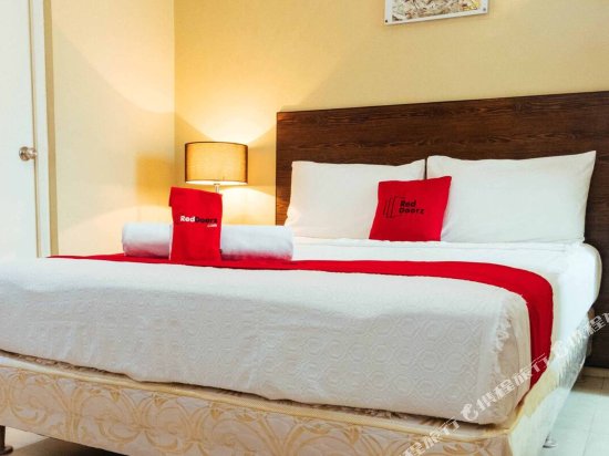 Фото RedDoorz near Osmena Highway 1