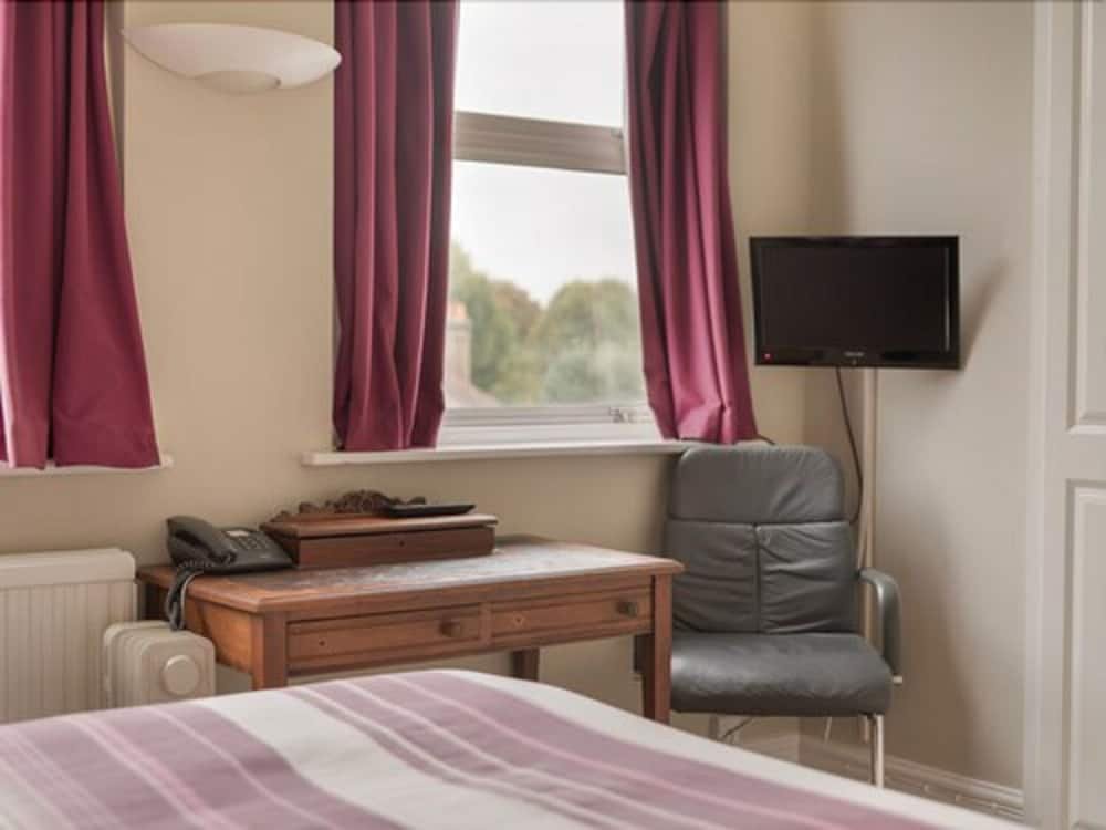 Фото Brook Hotel