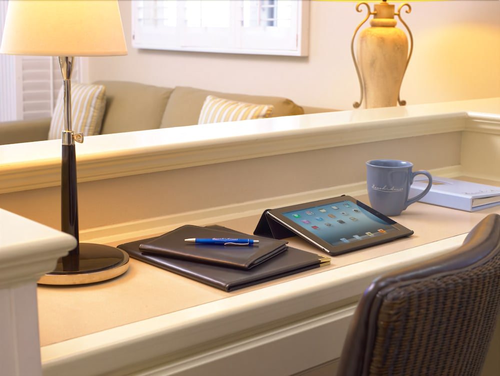 Фото Beach House Hotel at Hermosa Beach