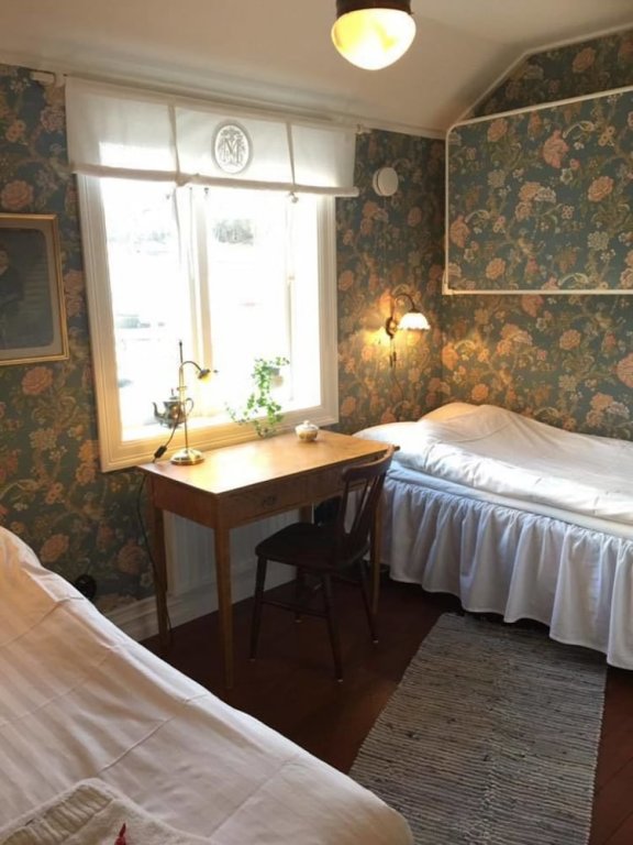 Фото Strandvillan Hotell & Vandrarhem, Lysekil