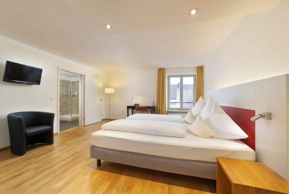 Фото Akzent Brauerei Hotel Hirsch