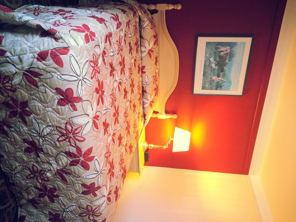 Фото Granite Town Hotel