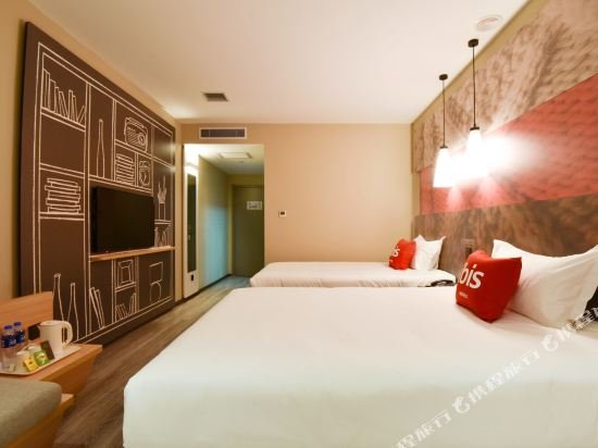 Фото Ibis Lanzhou Customs House Hotel