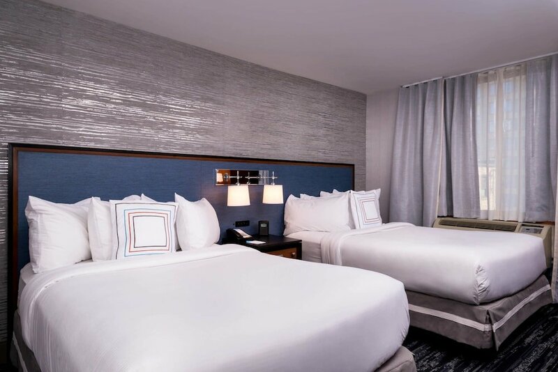 Гостиница Fairfield Inn & Suites by Marriott New York Manhattan/Times Square в Нью-Йорке