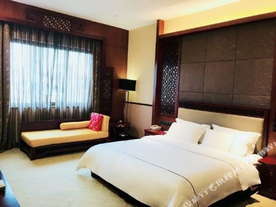 Фото Chongqing Gongzhou Jinke Hotel