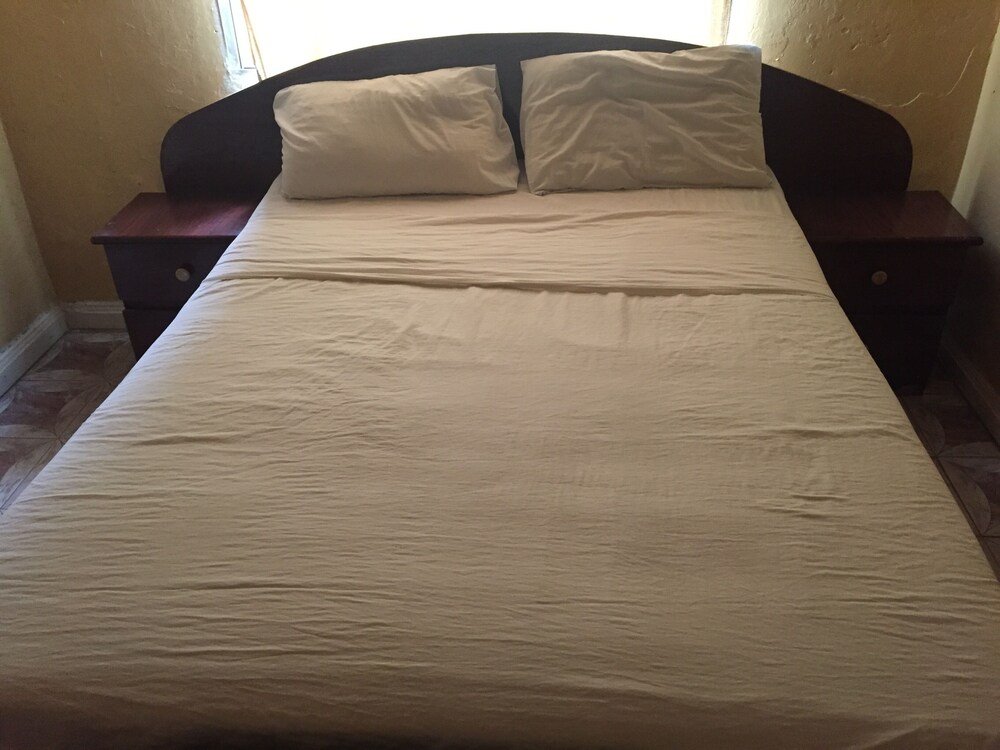 Фото One World Village Guesthouse