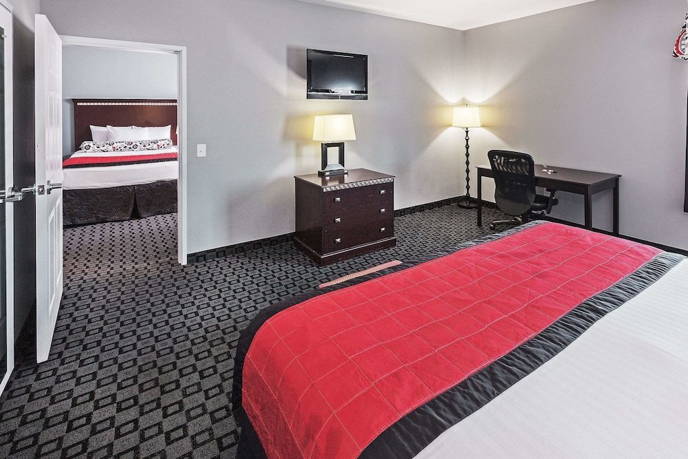Фото La Quinta Inn & Suites by Wyndham Decatur