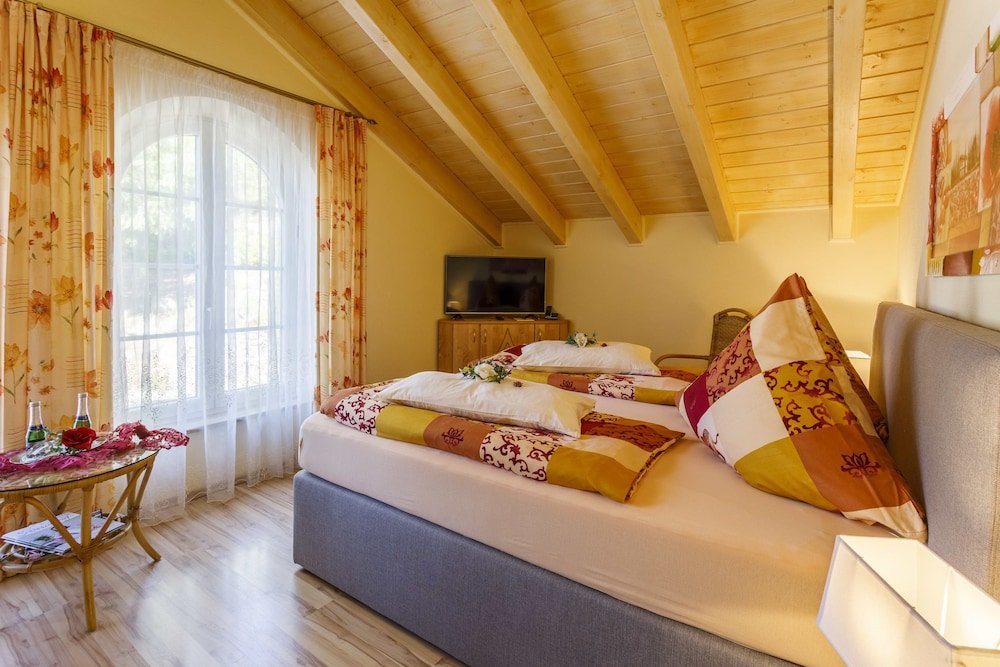 Фото Wellness Resort Romantika