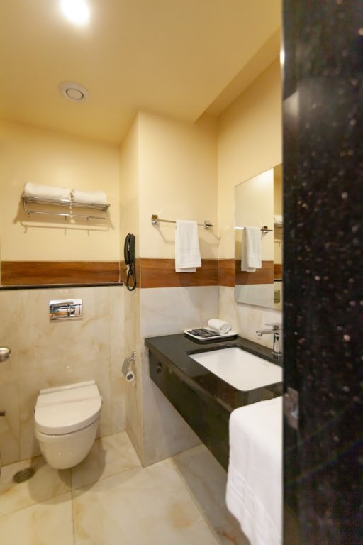 Фото Zion - A Luxurious Hotel