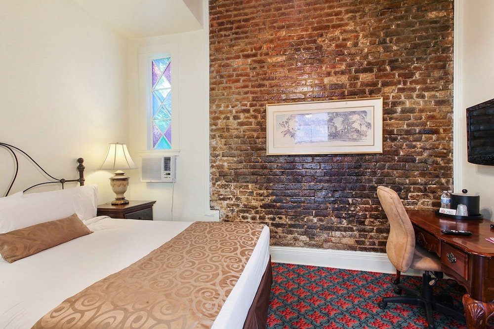 Фото New Orleans Guest House