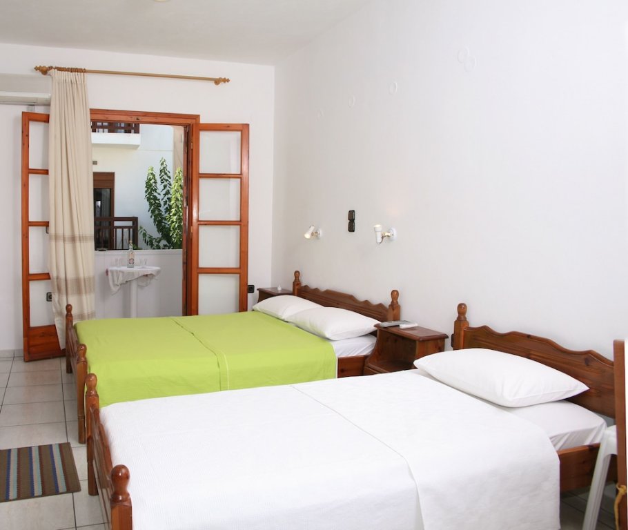 Фото Kapetanos Rooms