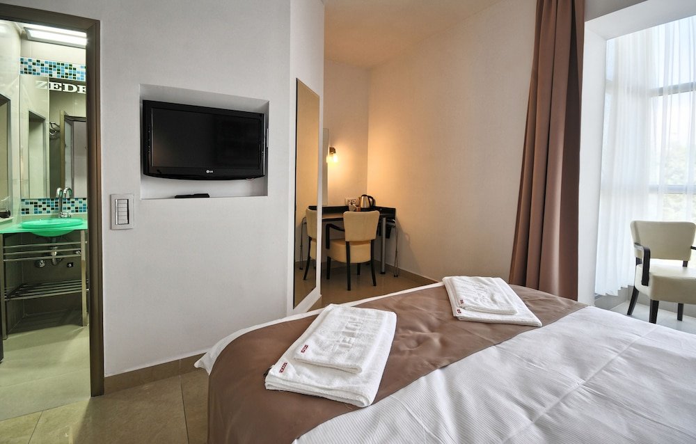 Фото Hotel Zeder Garni