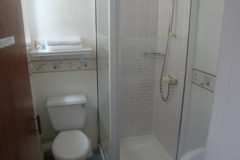 Фото Sandhurst Hotel