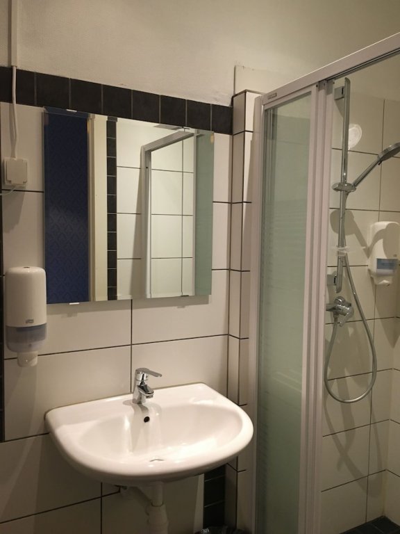 Фото Halmstad Hotell & Vandrarhem Kaptenshamn