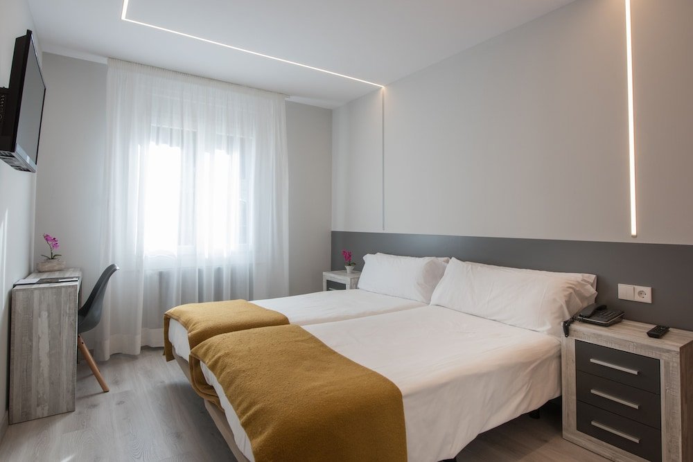 Фото Evenia Oros