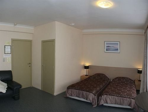 Фото Prado Next Door