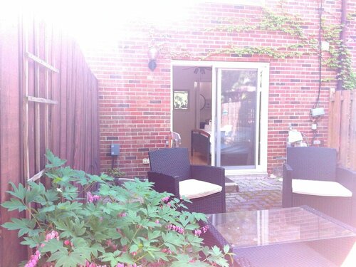 Гостиница Margie Townhome Suites в Торонто