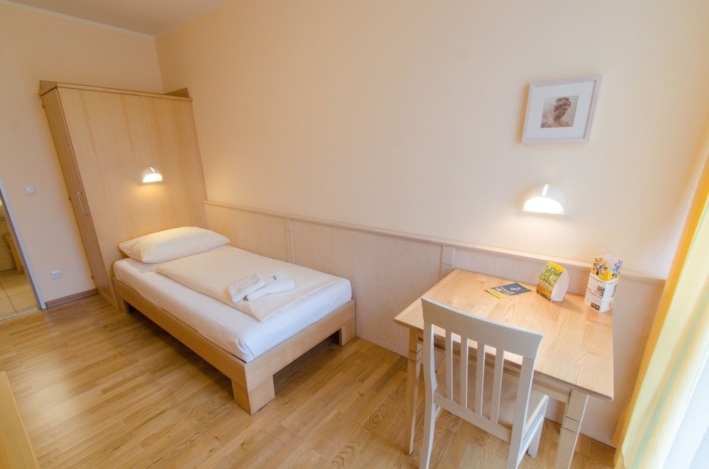 Фото JUFA Hotel Nördlingen