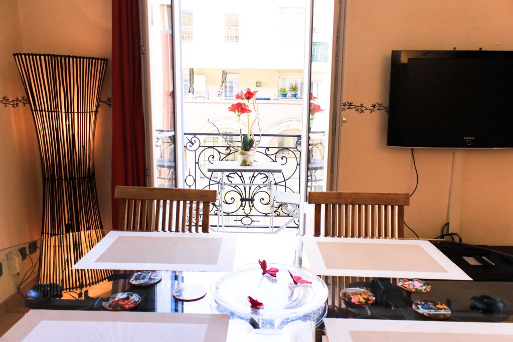 Фото Le Coquelicot