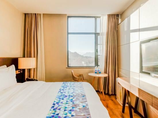 Hotel Zmax Lhasa Potala Palace Square, Lhasa, photo