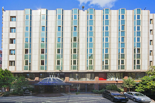 Гостиница All Seasons Hotel в Фатихе