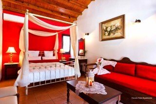 Фото Hovolo Hotel Apartments