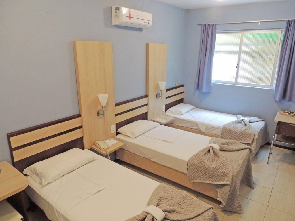 Фото Harbor Inn Jaraguá