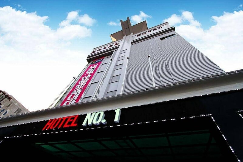 Гостиница Uiwang Hotel Nine в Ыйване