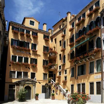 Внешний вид отеля Hotel Al Codega в Венеции, фото 1